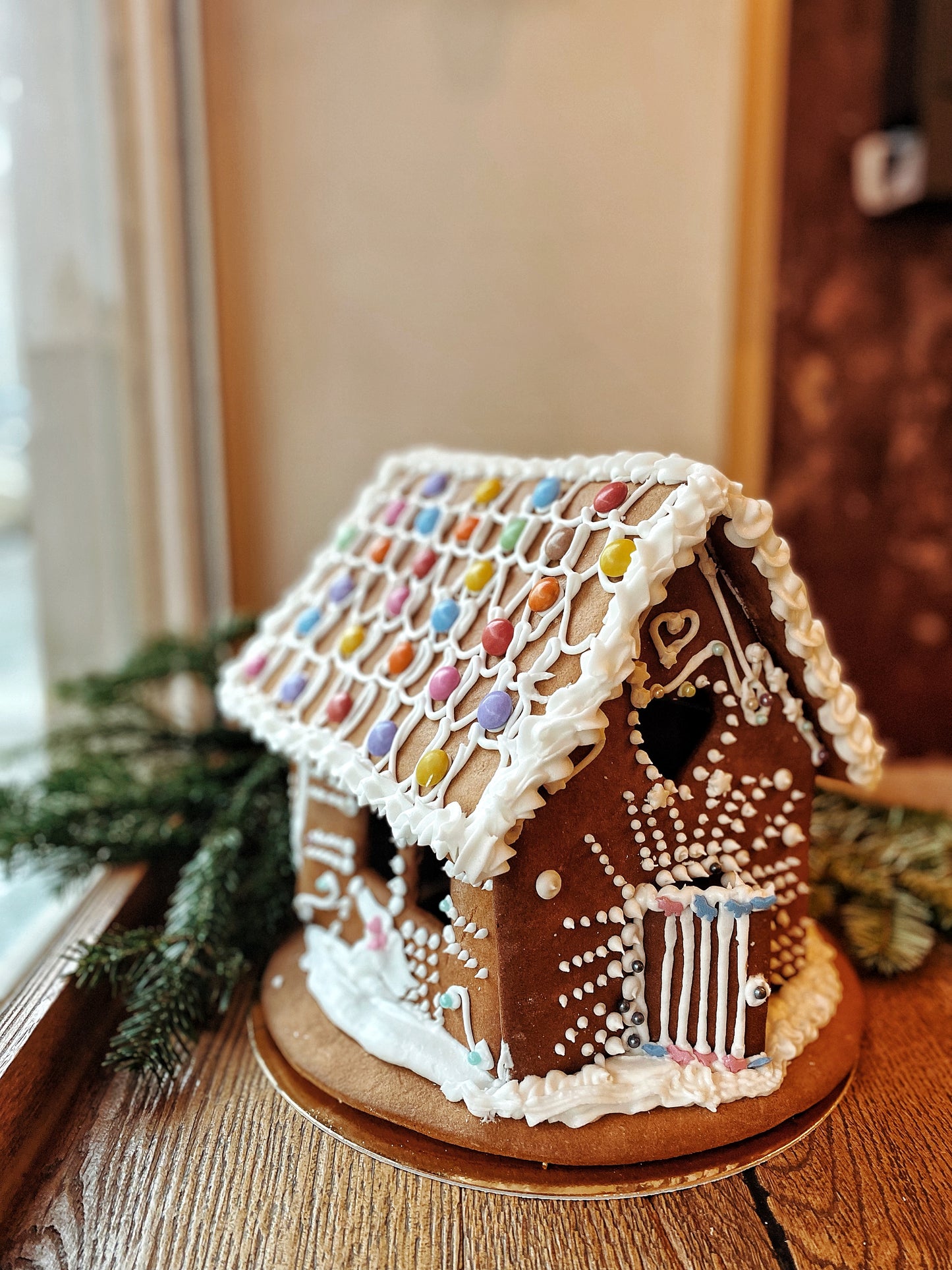 DIY Lebkuchenhaus inkl. Dekoration | Lebkuchenhaus zum Zusammenbauen & Verzieren inkl. Anleitung